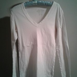 Arizona v-neck long sleeve white shirt